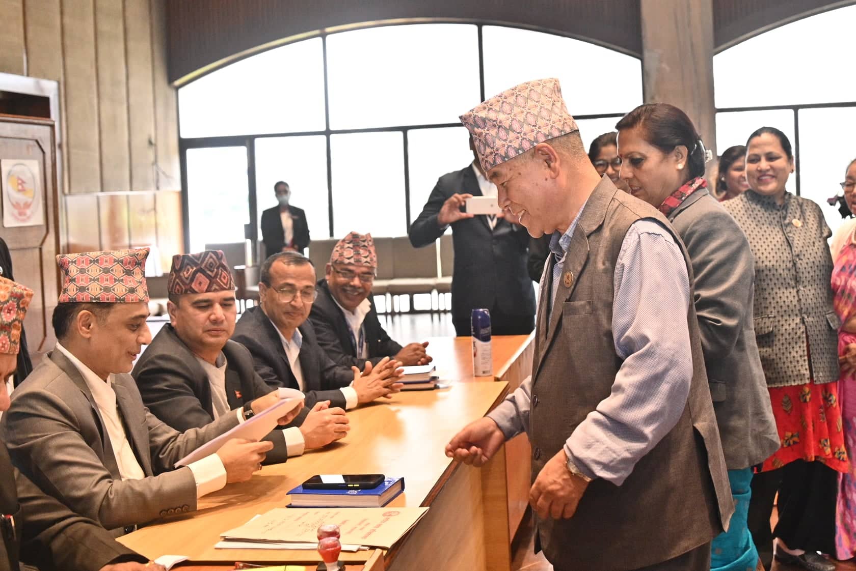 उपसभामुखमा पुष्पा भुसालकाे उम्मेदवारी दर्ता